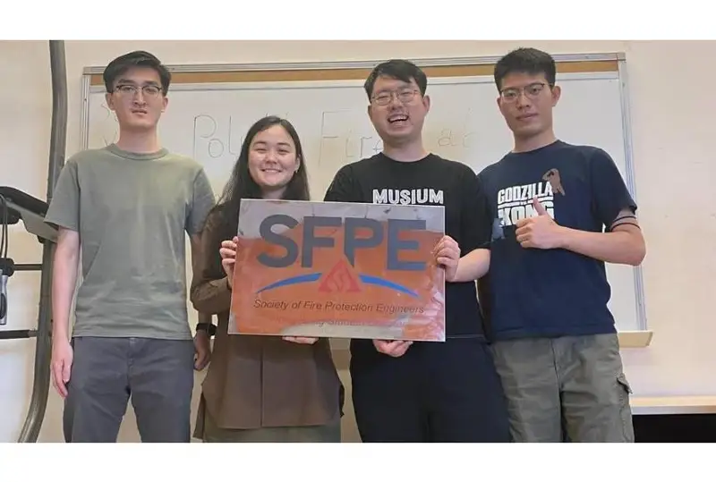 哈国留学生获得香港理工大学最佳学生称号