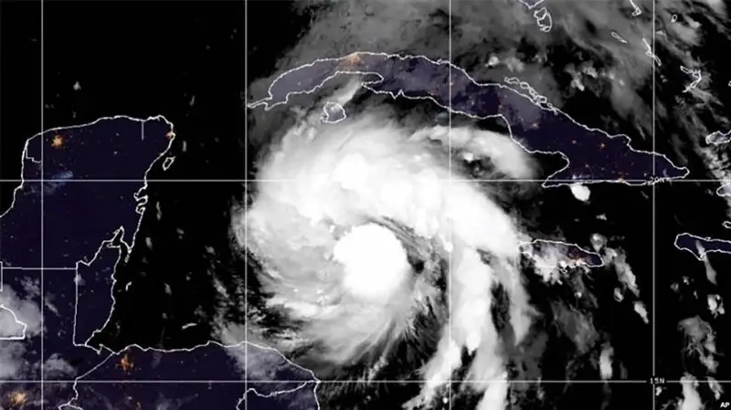 «Иан» тўфони Флорида штатига ҳаракатланмоқда