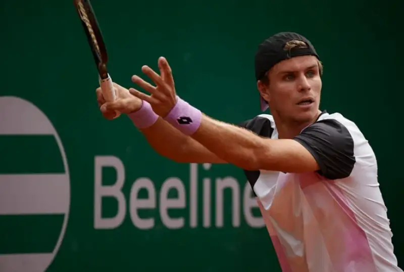 Казахстанские теннисисты пробились во второй круг Челленджеров в Чехии и Италии