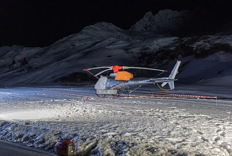 Двух лыжников ищут после схода лавины в Австрии