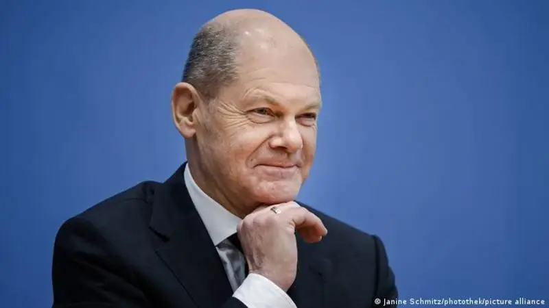 Германияда янги федерал канцлер сайланди