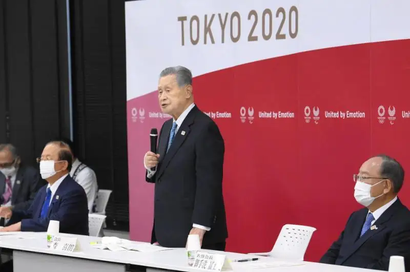 东京奥组委主席森喜朗宣布辞职
