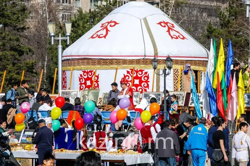 春之月哈萨克斯坦人将拥有近两周的休假日