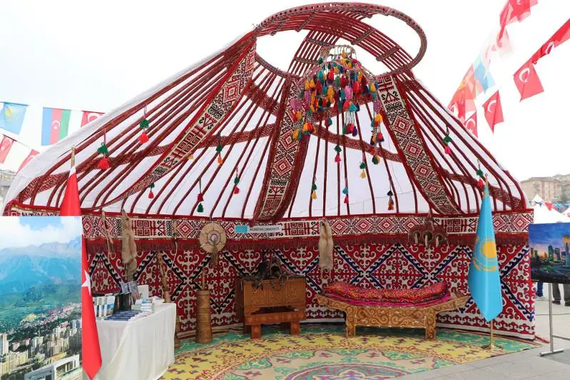 ەرگەنەقون داستانى، نيەۆرۋزيە تاعامى -  تۇركيادا ناۋرىز مەيرامى قالاي تويلانادى