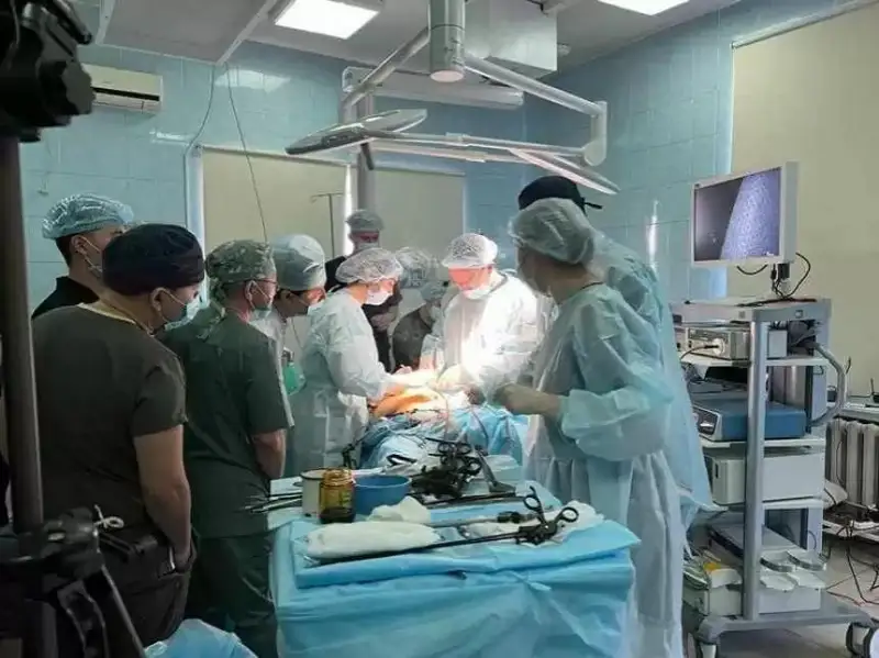 Шарқий Қозоғистондан 27 нафар шифокор хорижий клиникаларда малака оширмоқда