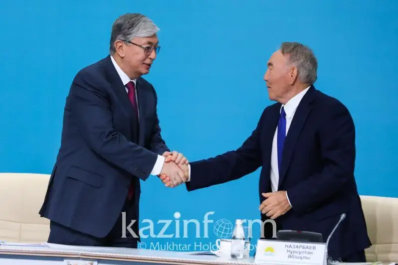 Tuńǵysh Prezıdent týraly kitap jazǵanyma ókinbeımin – Qasym-Jomart Toqaev