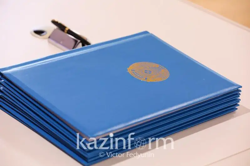 政府计划在2022年向议会提交31项法案草案