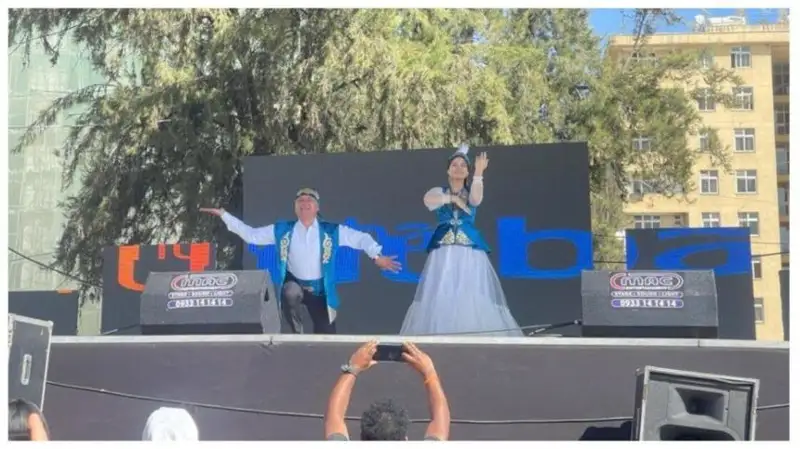 افريكالىقتار «قارا جورعا» جانە «قاماجاي» ءبيىن تاماشالادى