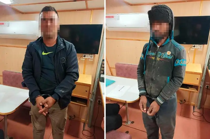 شەكارا ارقىلى ەسىرتكى وتكىزۋمەن اينالىسقان شەتەلدىكتەر سوتتالدى – ق ر ۇ ق ك