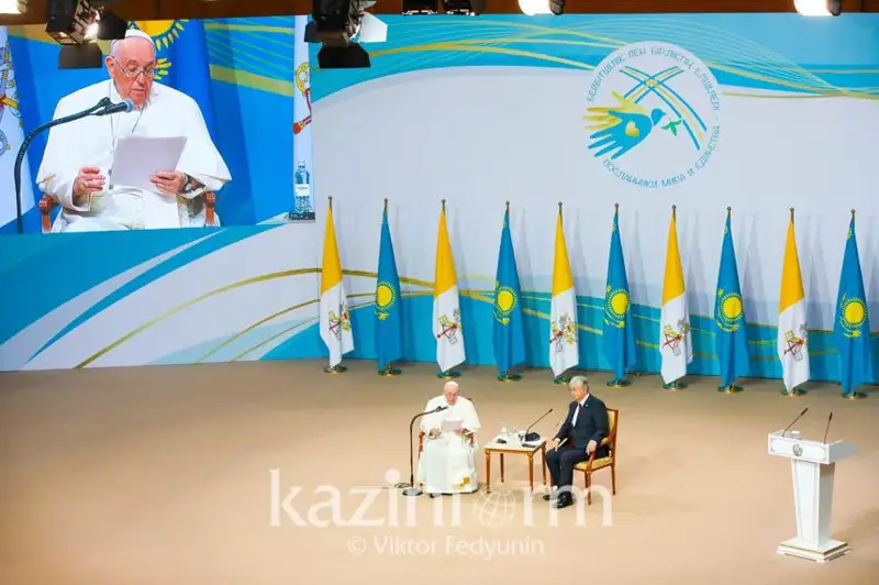 ريم پاپاسى قازاقتىڭ «جەتى شەلپەك» ءداستۇرىن ەسكە الدى