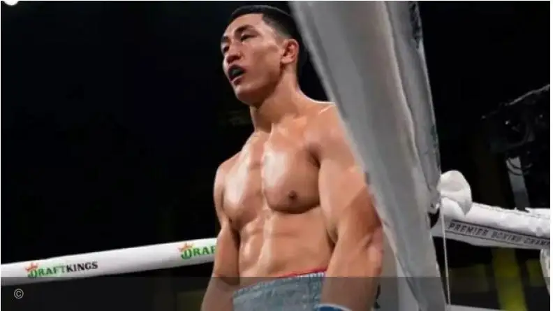 كانەلومەن جاتتىعاتىن قازاق بوكسشى 18 نوكاۋتى بار مەكسيكالىقپەن ايقاسادى