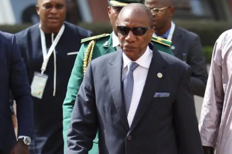 Гвинеяда давлат тўнтаришига уриниш бўлди