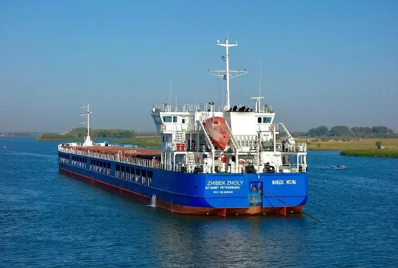 Ситуацию с перевозкой украинского зерна казахстанским судном прокомментировали в КТЖ