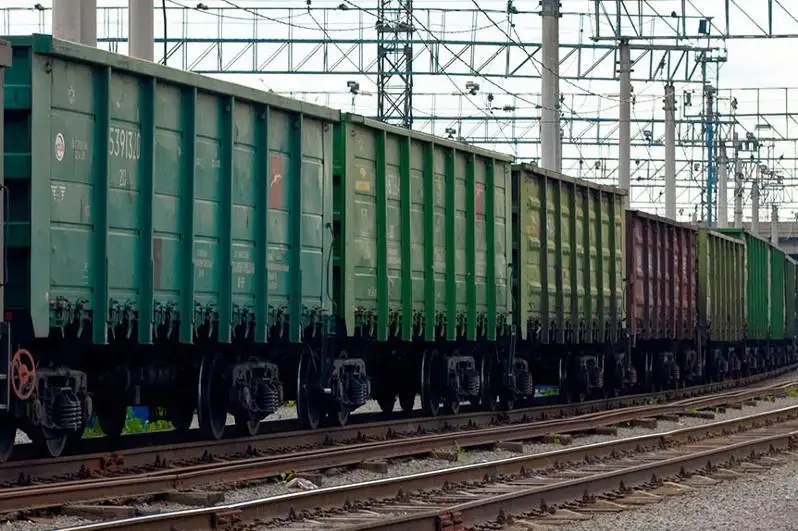 Қозоғистоннинг 1,5 мингга яқин юк вагонлари Украинада қолди - вазирлик