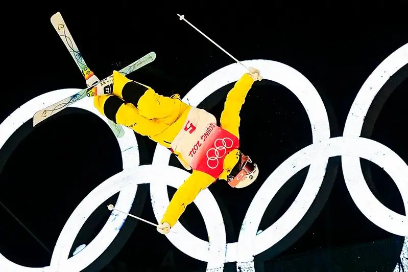 Казахстанские могулисты опробовали олимпийскую трассу в Чжанцзякоу - фоторепортаж