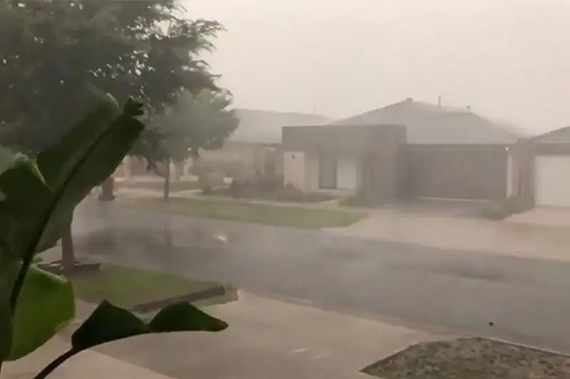 Австралияда сўнгги 20 йилда бўлмаган миқдорда ёмғир ёғмоқда