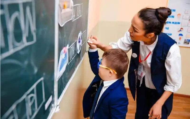 اۋىل مەكتەبى ارتتا قالماسىن!