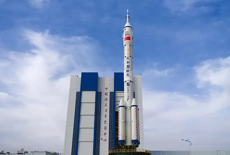 Китай 29 ноября запустит пилотируемый корабль «Шэньчжоу-15» к орбитальной станции