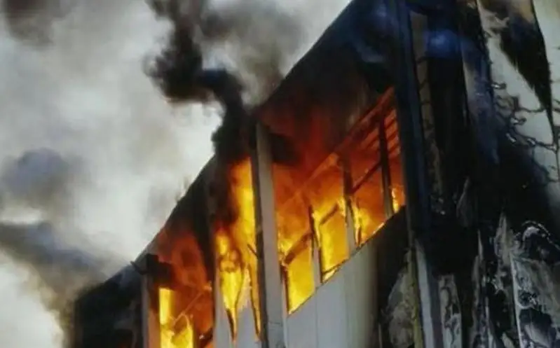 Индонезияда  қамоқхонадаги ёнғиндан  ҳалок бўлганлар сони 44 кишига етди