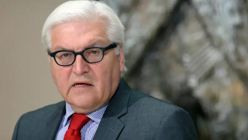 Германия Президенті әлемдегі шамадан тыс қарулану қаупі туралы айтты