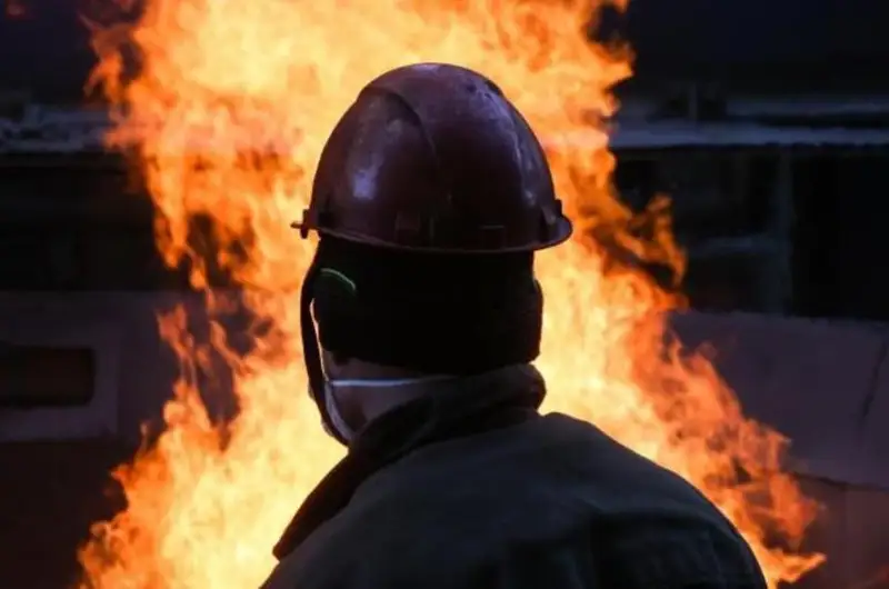 Россияда нефтни қайта ишлаш заводида ёнғин содир бўлди