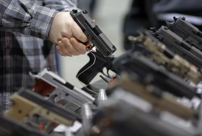 Спрос на незарегистрированное оружие увеличился среди населения США