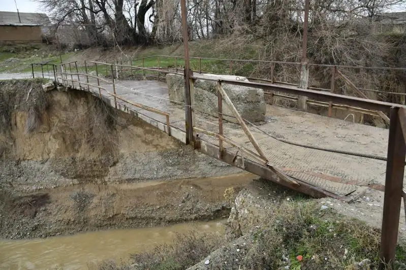 Чимкентда икки туманни боғловчи янги кўприк қуриланади