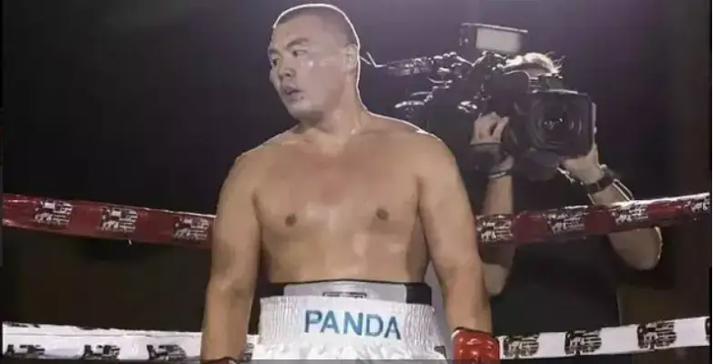 قازاق نوكاۋتشىسى امەركياداعى ايقاس الدىندا سالماق ولشەدى