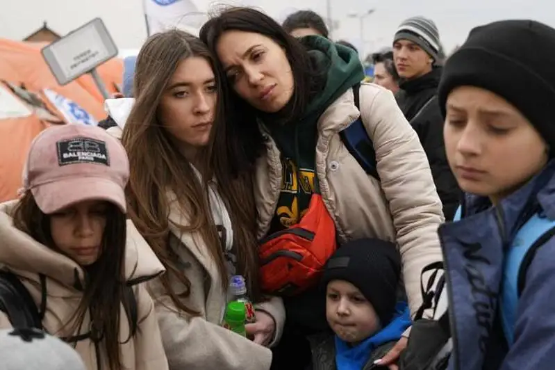 Число украинских беженцев превысило 5 млн