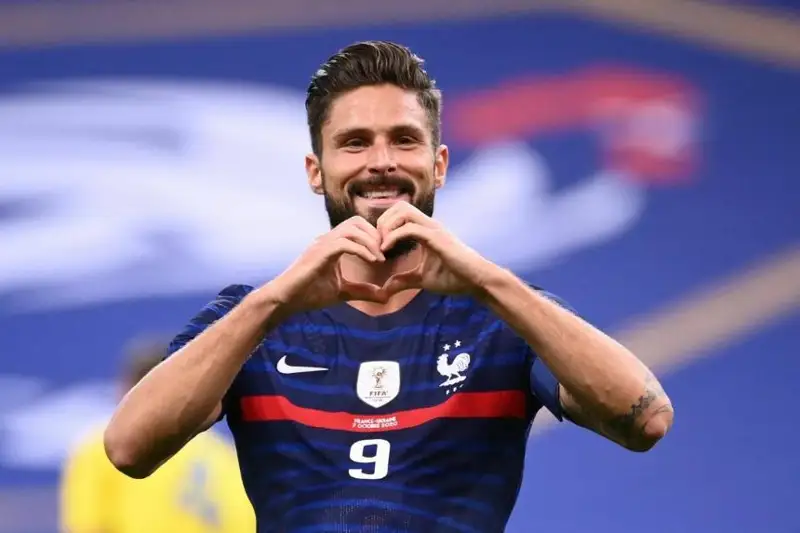 وليۆە جيرۋ فرانسيا قۇراماسىنىڭ ۇزدىك مەرگەن ويىنشىسى اتاندى