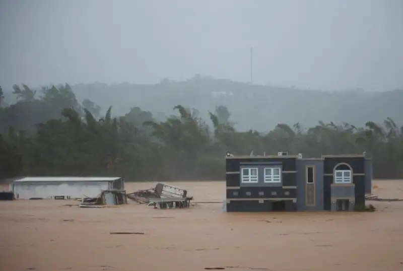 «Фиона» тўфони Пуэрто-Рикога етиб келди