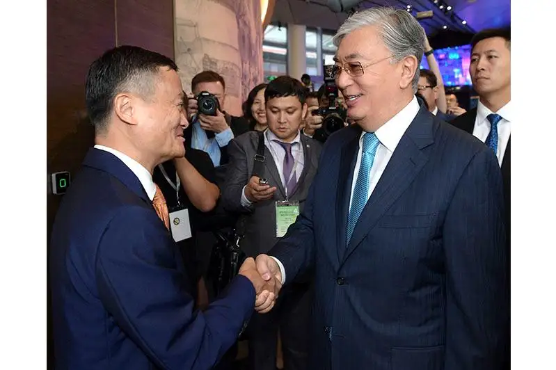 托卡耶夫总统赞赏马云参与“朗诵阿拜诗歌”打卡接力挑战