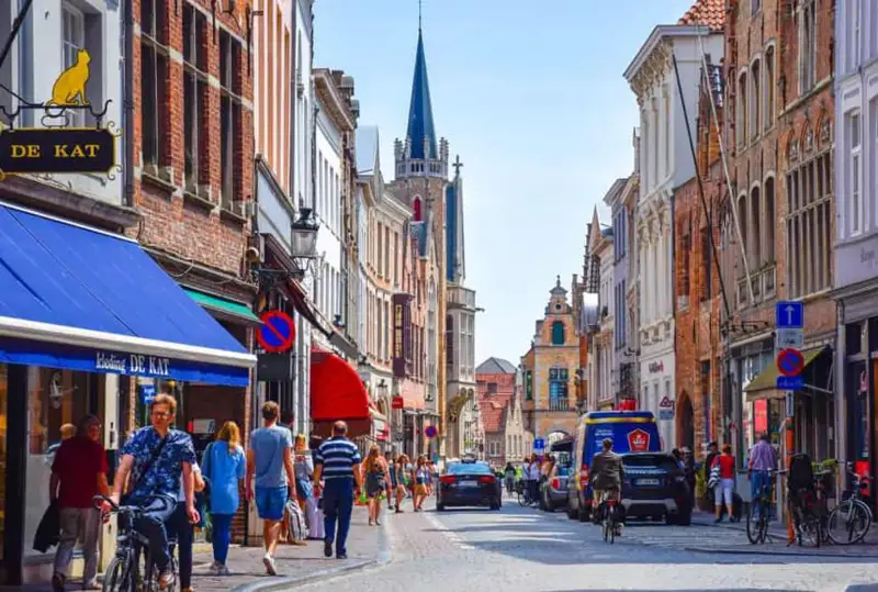 Бельгияда ва Францияда ғайритабиий илиқ ҳаво ўрнатилди