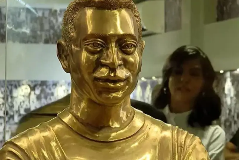 Бразилияда Пеле мақбараси очилди