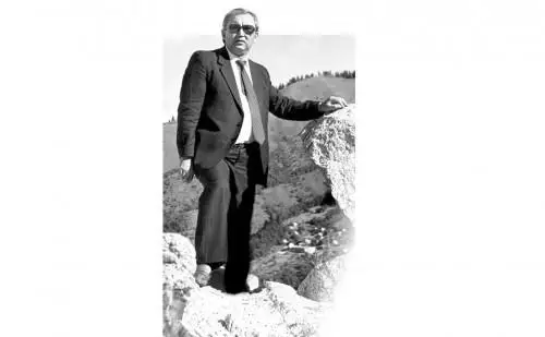 سىنشى ساعات اشىمبايەۆ ەڭبەگىندەگى ءسوز ونەرىنىڭ فيلوسوفياسى