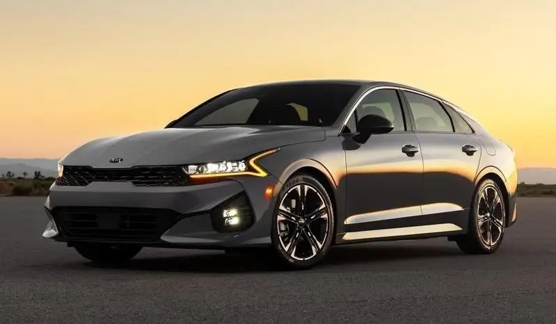 Ўзбекистонда енгил автомобиллар импорти қарийб 14 баробарга ошган