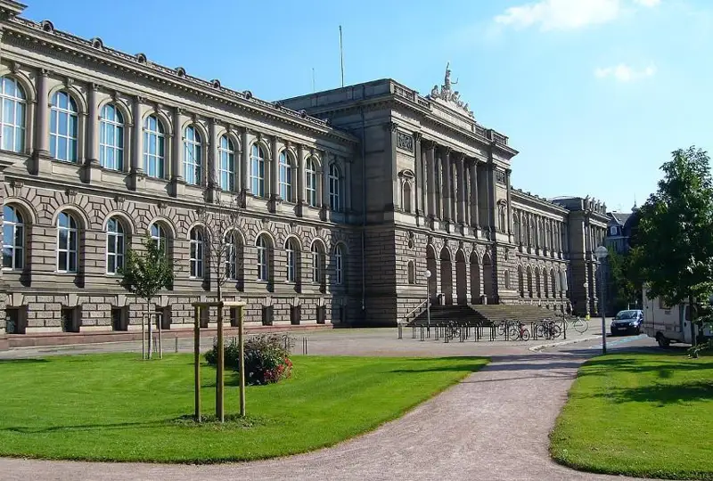 Страсбург университети энергияни тежаш учун қишда икки ҳафтага ишлашни чеклайди