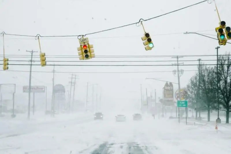 АҚШ ва Канадада совуқдан вафот этганлар сони 56 кишига етди