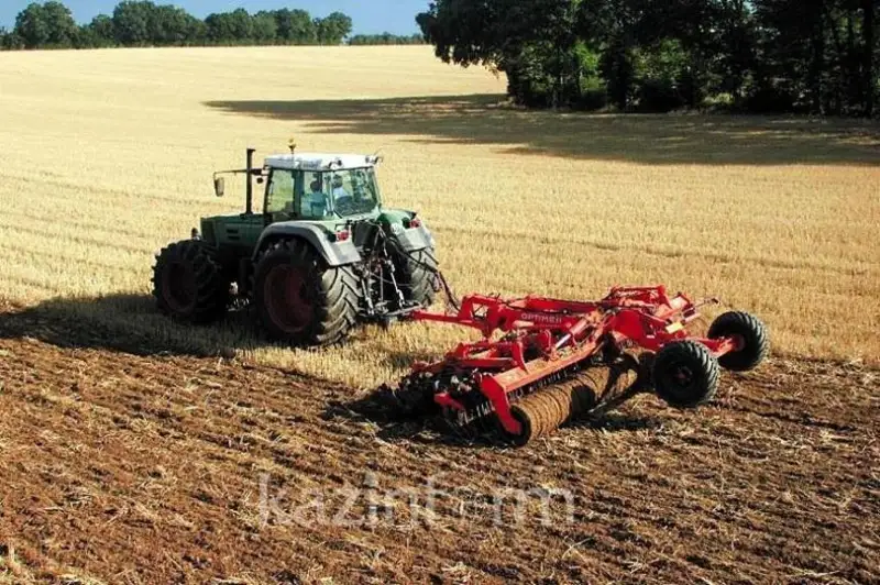 Қозоғистонда қишлоқ хўжалиги техникалари имтиёзли лизингга берилади