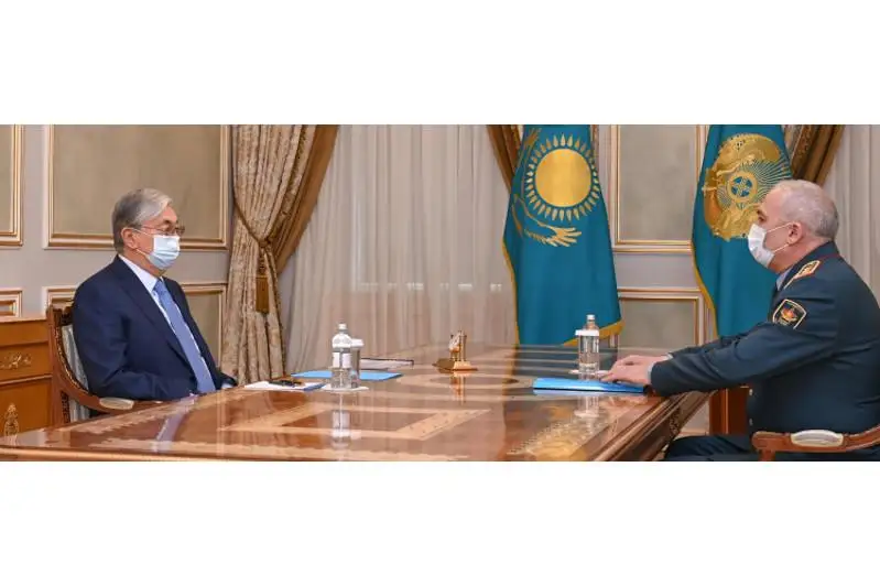 Давлат раҳбари Мудофаа вазирини қабул қилди