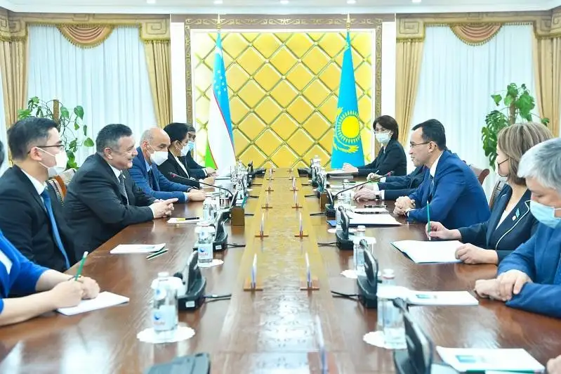 Спикер Сената встретился с председателем законодательной палаты Олий Мажлиса Узбекистана