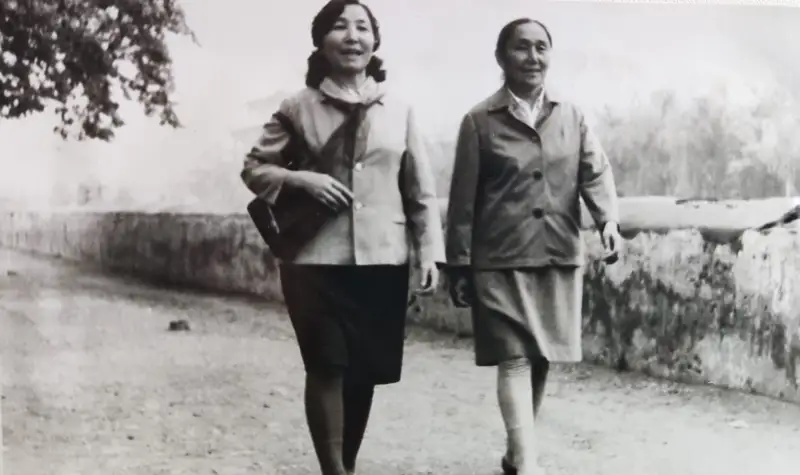 ونەگەسى وشپەيتىن قايراتكەر. تۇرسىن جولىمبەت قىزى تۋرالى ەستەلىك