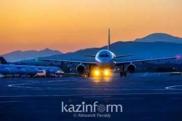 Qazaqstanda áýe reısi keshikkende salynatyn aıyppuldyń kólemi artýy múmkin
