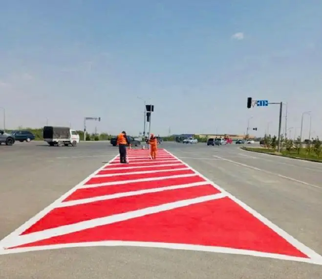 Туркистон вилояти йўлларида қизил хавфсизлик белгилари ўрнатилди