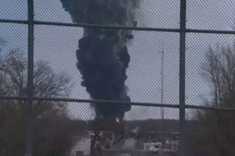 АҚШда заҳарли моддалар олиб кетаётган поезд ҳалокатидан кейин 45 мингга яқин ҳайвон нобуд бўлди