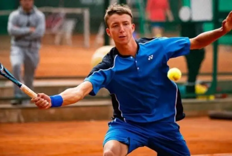 Қозоғистонлик Ломакин Миланда теннис бўйича ўтказилаётган турнирнинг ярим финалига чиқди