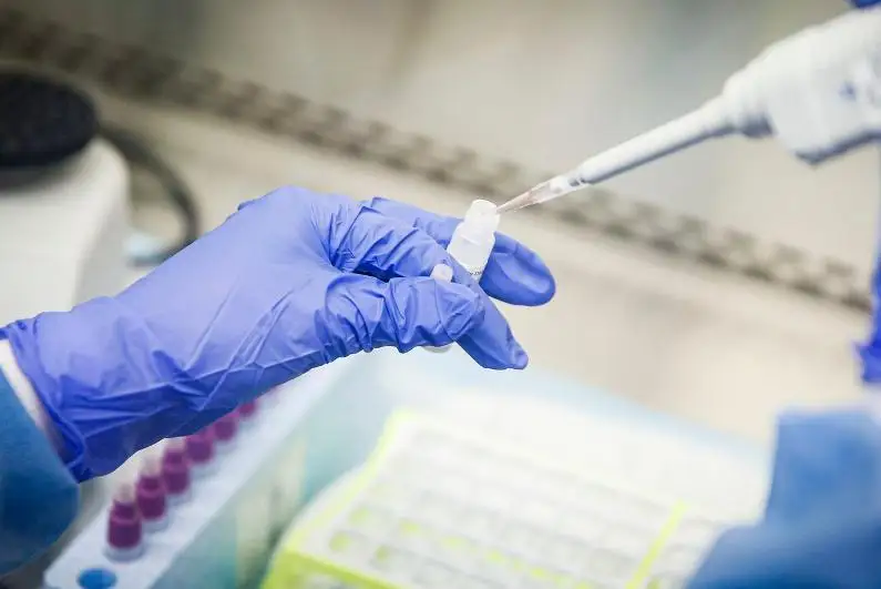 «Спутник V» асосида «яширин-омикрон»дан ҳимоя қилувчи дори  воситаси ихтиро қилинди