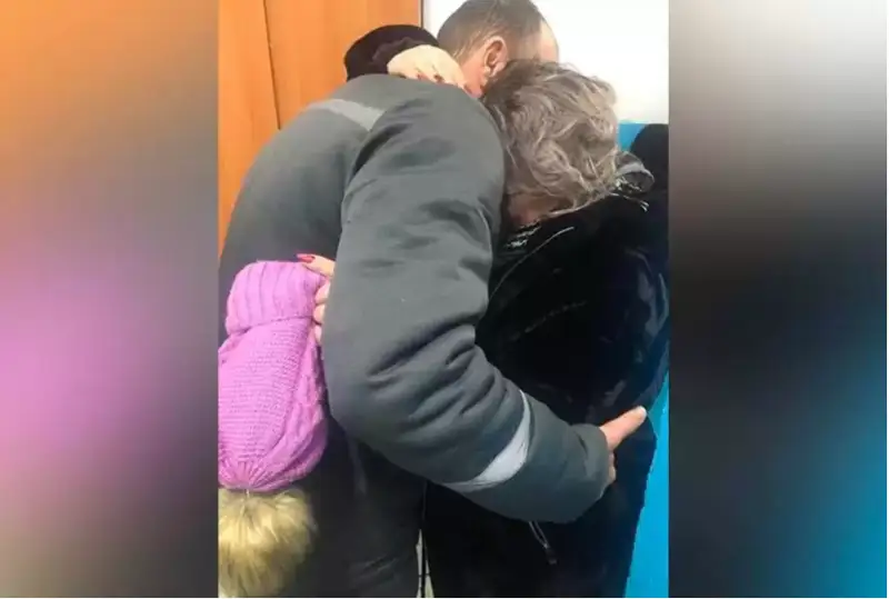 سەمەيدە ءبىر-ءبىرىن 10 جىل كورمەگەن اعاسى مەن قارىنداسى قاۋىشتى