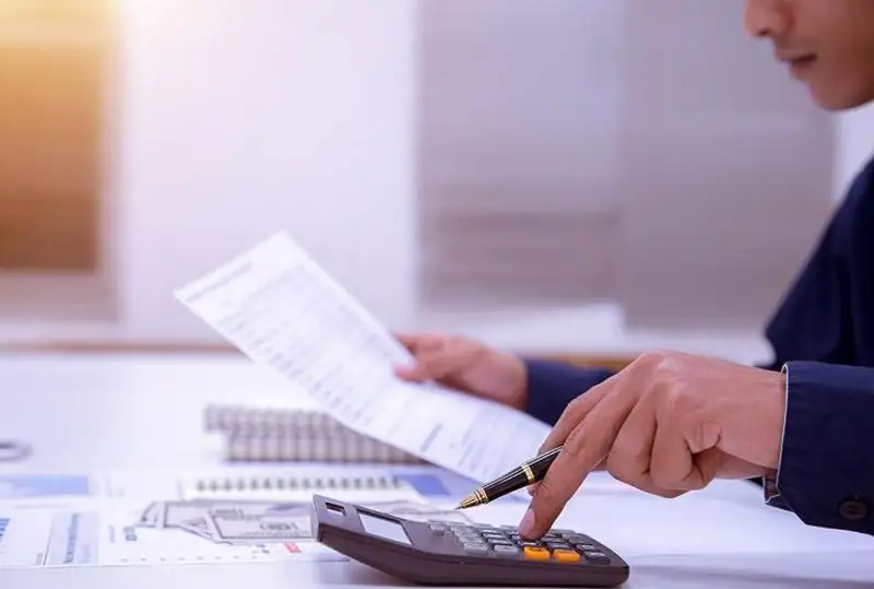Monopolıster tarıfterdi negizsiz kótergeni úshin 5,5 mlrd teńge tóledi