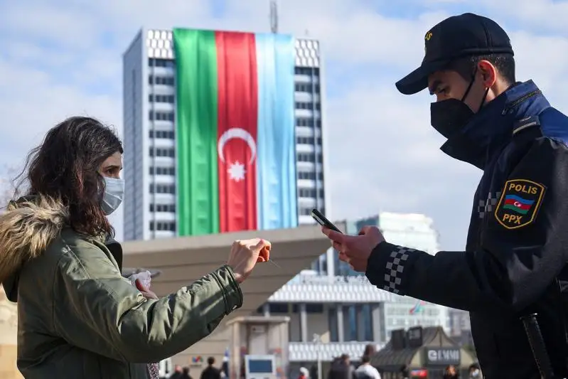 Озарбайжонда махсус карантин режими келгуси йилнинг 1 мартига қадар узайтирилди